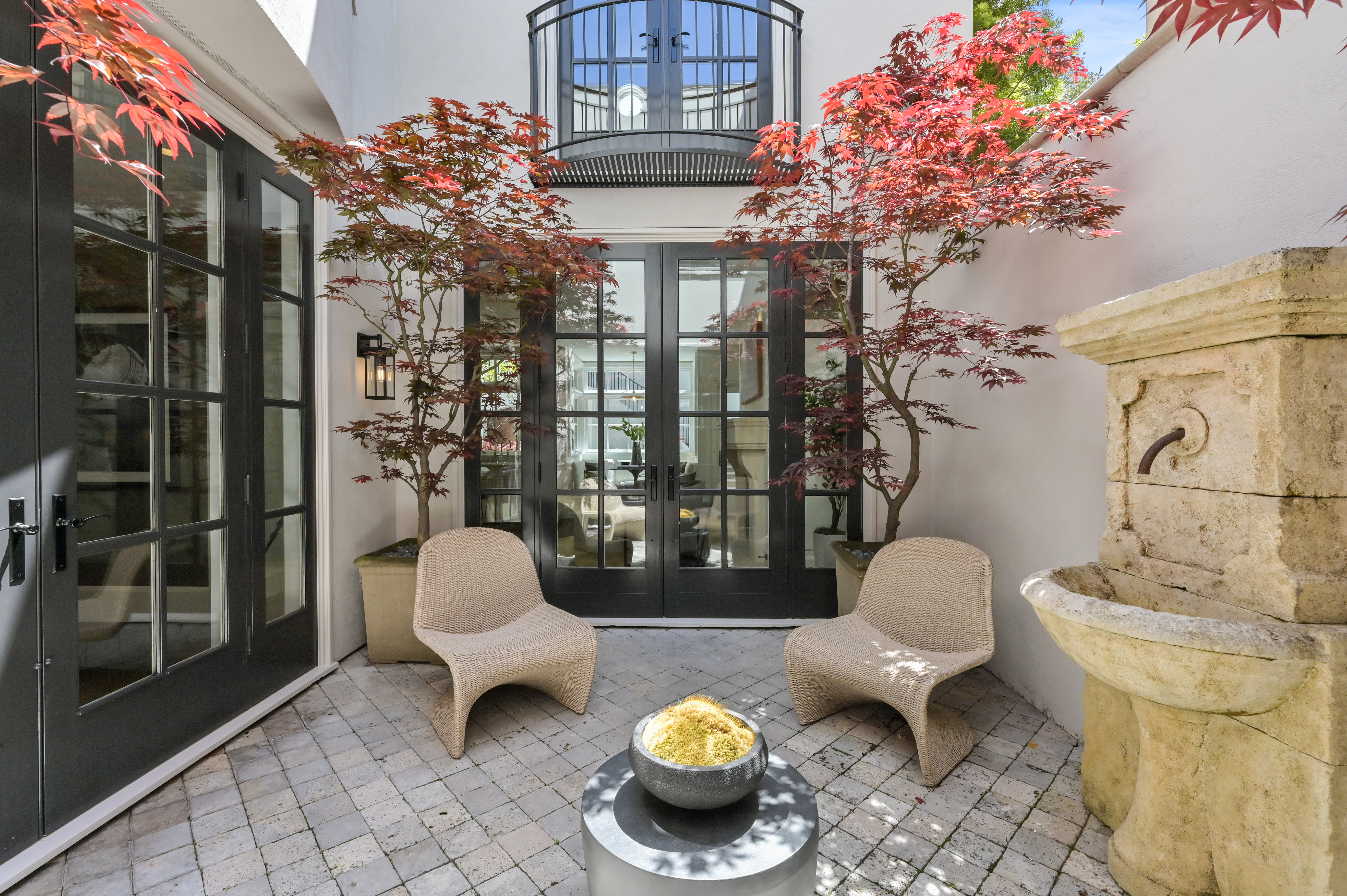 Center patio & atrium with french doors on three sides