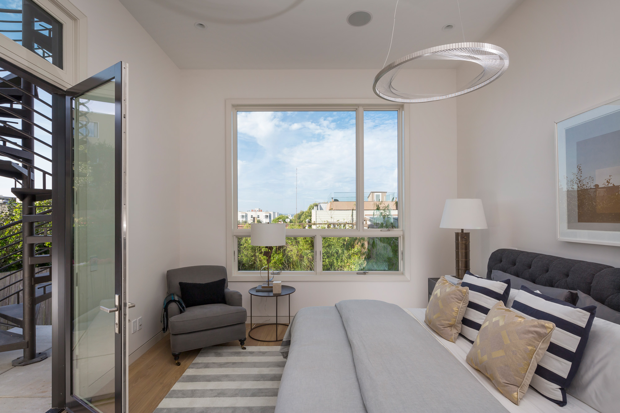 2646 Greenwich Street Image 13