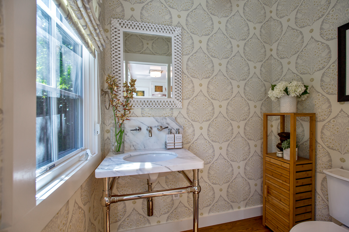 2377 Filbert Street Image 13
