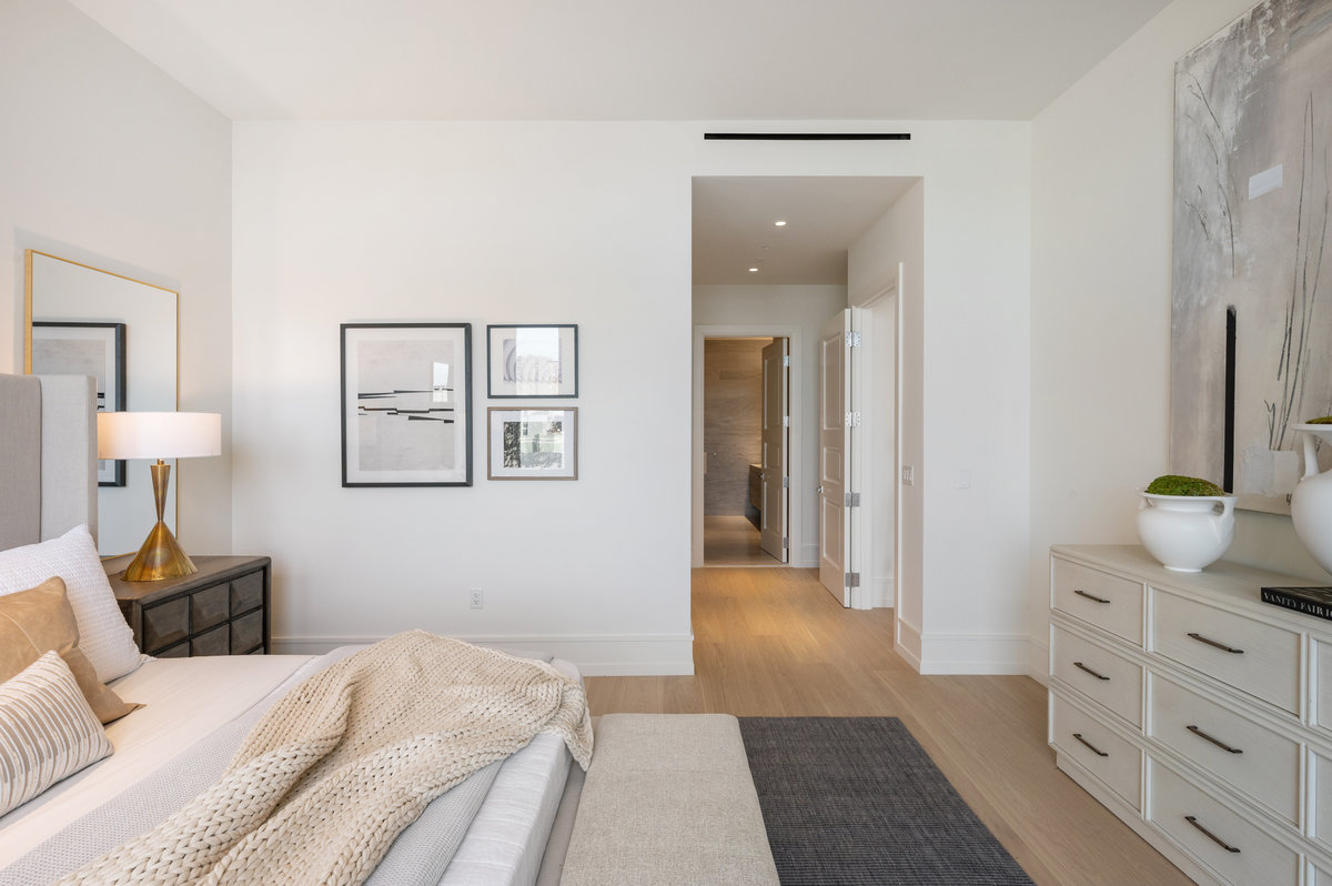 Primary suite to bath