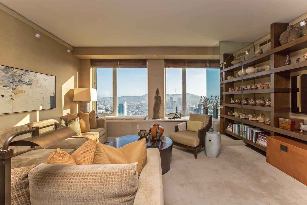 St. Regis Residence No. 36C Image 2